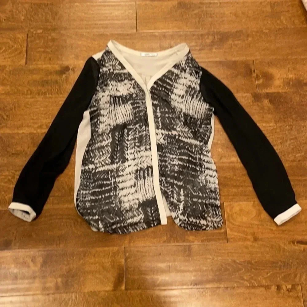 Women’s DKNYC blouse Small